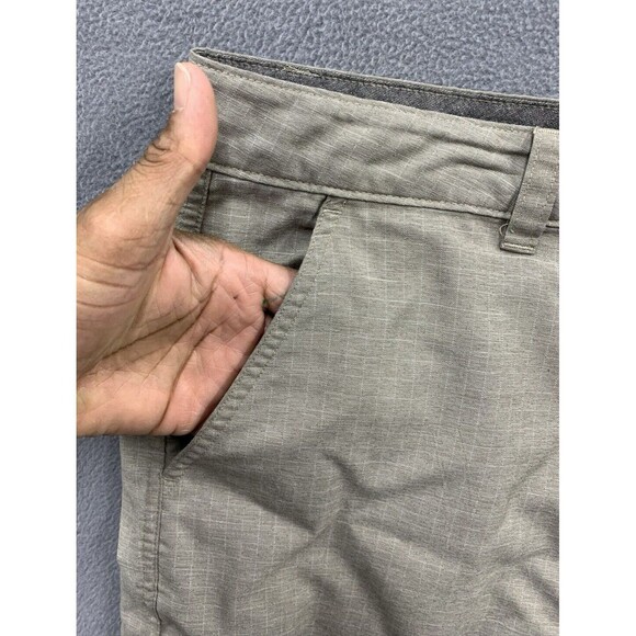 Hang Ten Bermuda Casual Shorts Mens Size 36X9 Khaki Slash Pockets Poly Blend - Picture 10 of 16